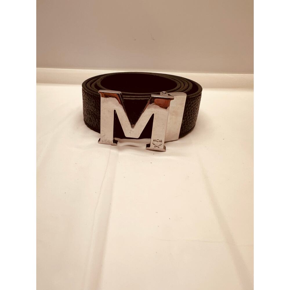 MCM Adjustable Reversible Black/Silver Belt with Silver Buckle 51" Long